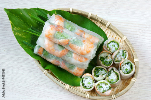 Vietnamese food, goi cuon, salad roll photo