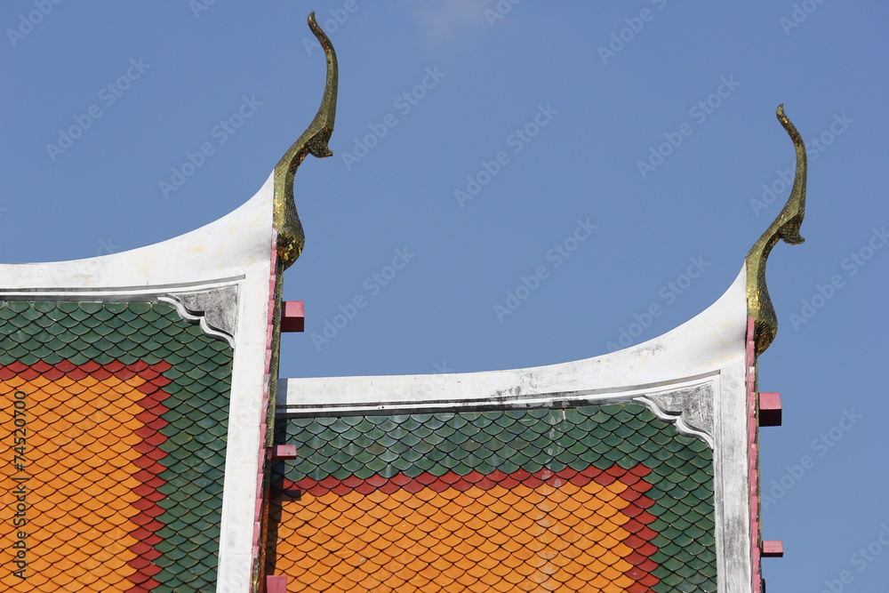 Naklejka premium thailand temple roofs in watpho