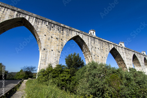  aqueduct built in the 18th century, located in Lisbon © Mauro Rodrigues