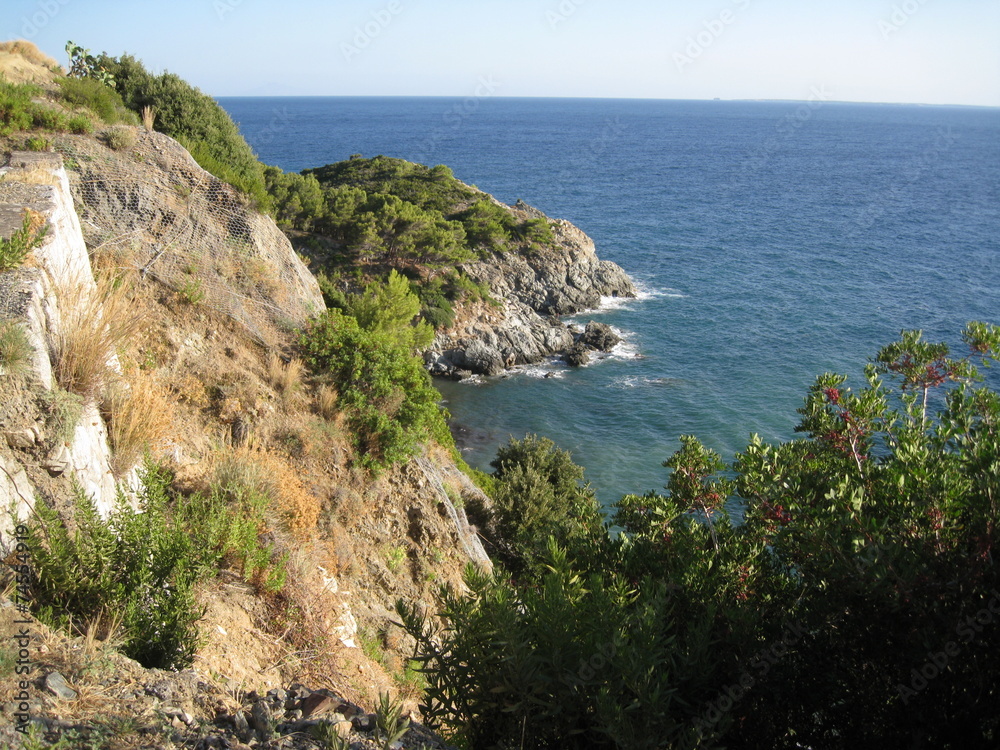 Isola d'Elba mare,roccia,natura e tramonti Isola d'Elba mare,roccia,natura e tramonti