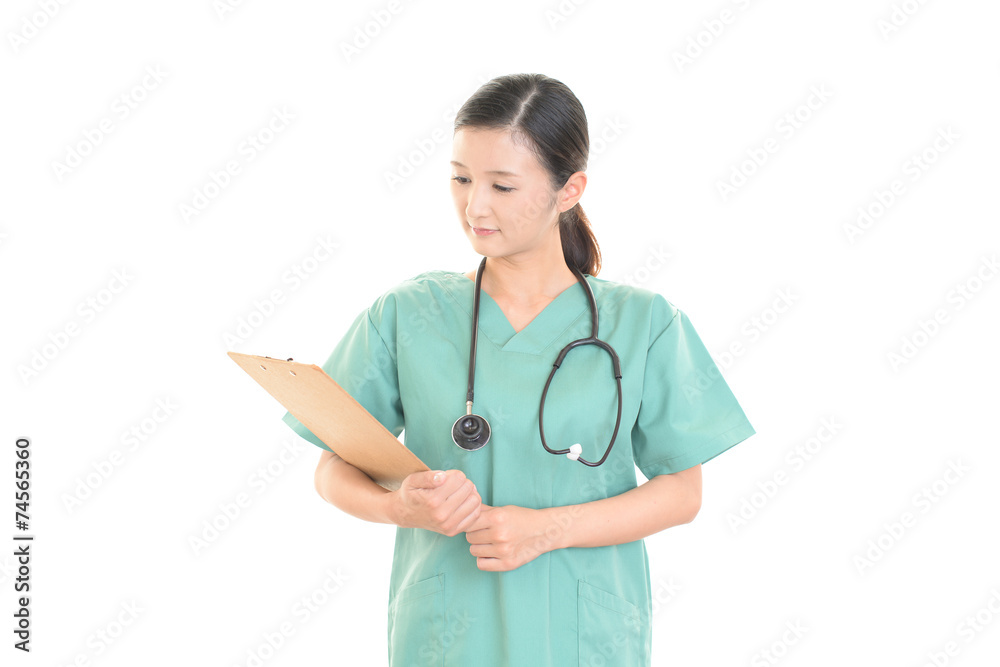 真剣な表情の女医 真剣な表情の女医