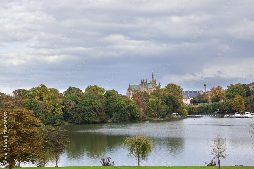 castle lake and park