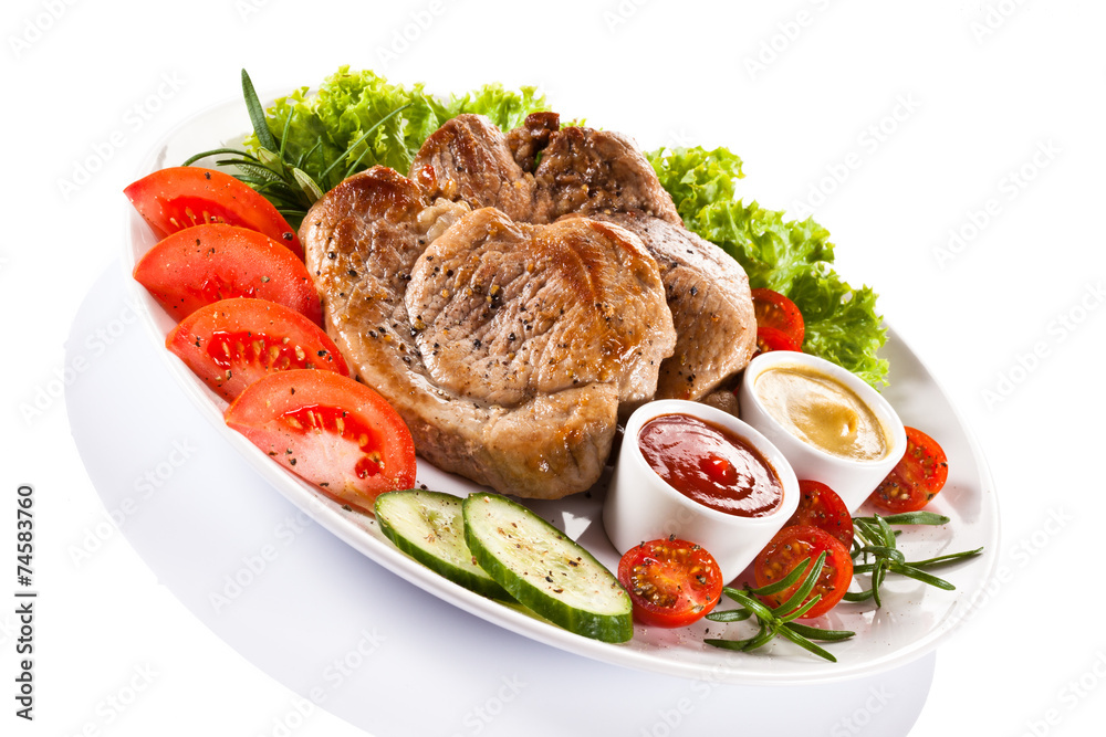 Barbecued steaks and vegetable salad Barbecued steaks and vegetable salad