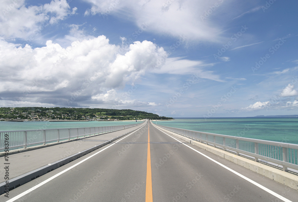 Naklejka premium 橋 沖縄