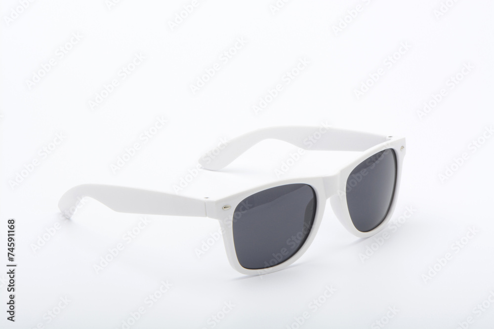 Fototapeta premium Gafas de sol de color blanco