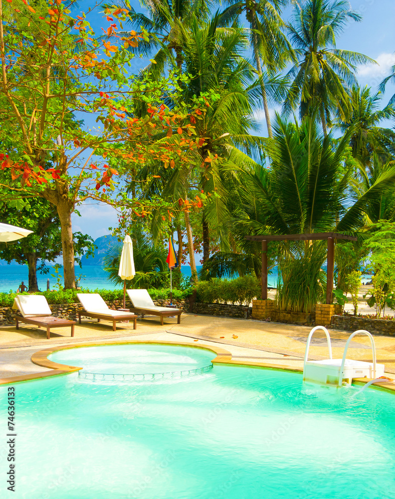 Obraz premium Swimming Space Beach Hotel