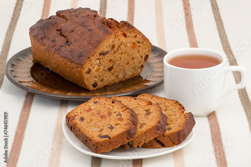 Cake with dried fruits