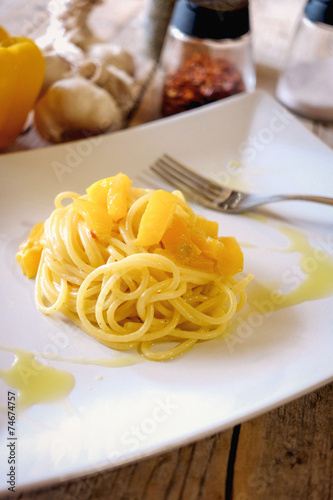 spaghetti with peppers