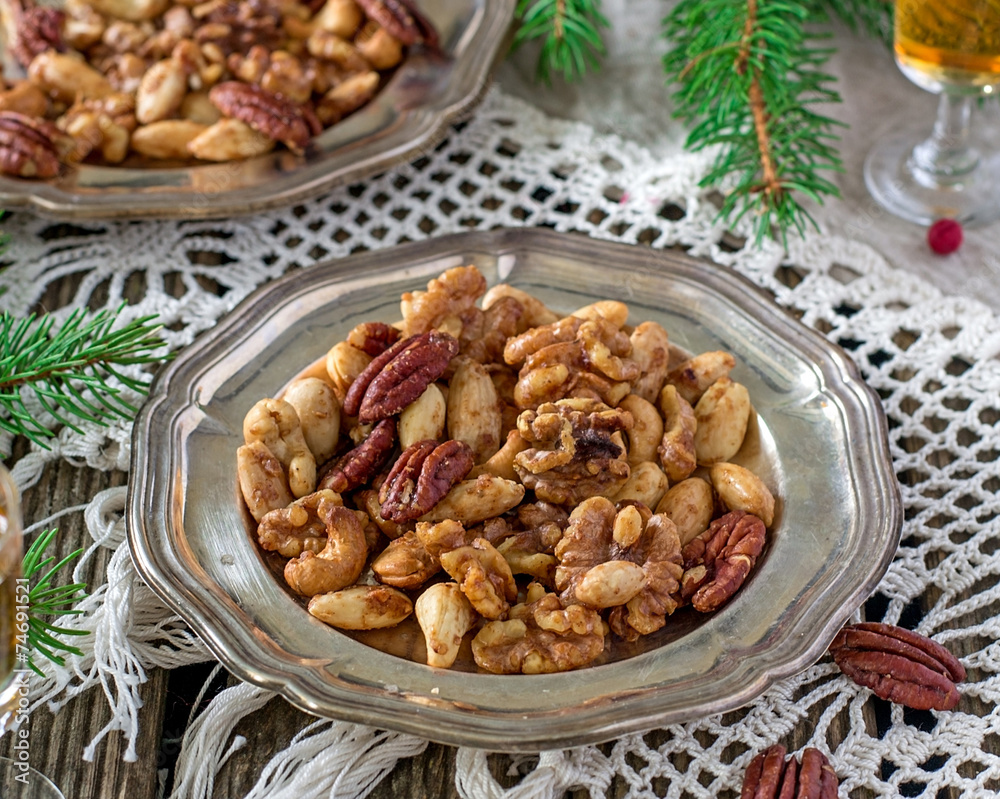 Obraz premium Sugared and rum glazed nuts