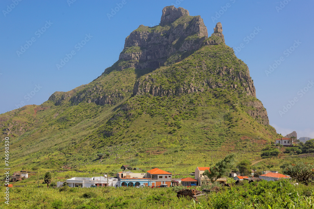 Fototapeta premium Hiking on island of Sao Nicolau, Cape Verde