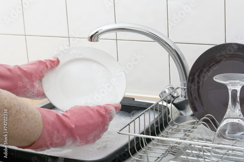 washing dishes photo
