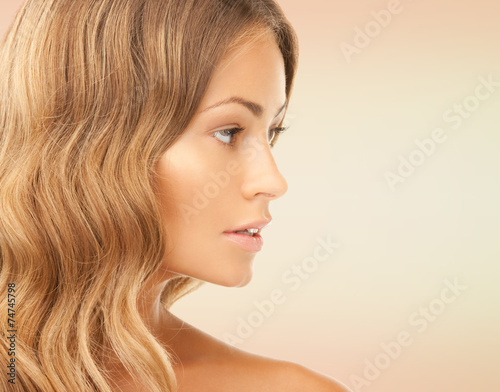 Cuadro en lienzo beautiful young woman face