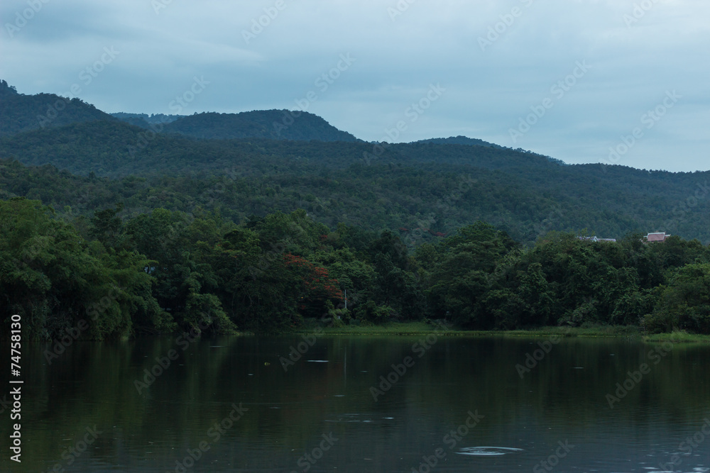 Obraz premium Angkaew reservoir