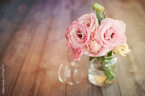 Fototapeta Naklejka Na Ścianę i Meble -  Colorful still life with roses in glass vase