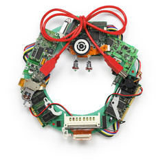 geeky christmas wreath made by old computer parts