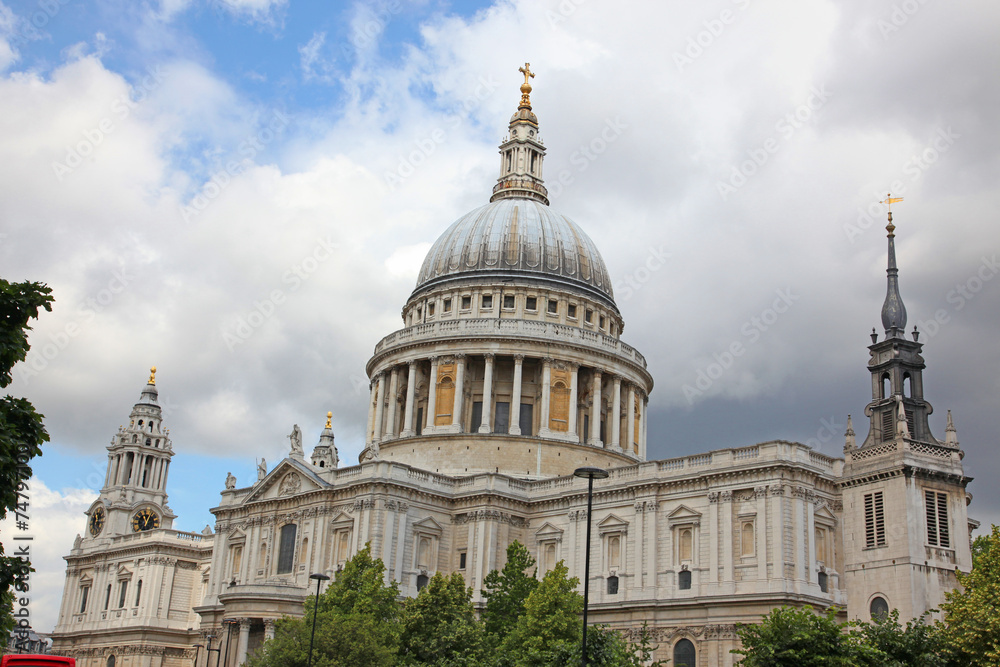 The St Paul Cathedral in London, UK