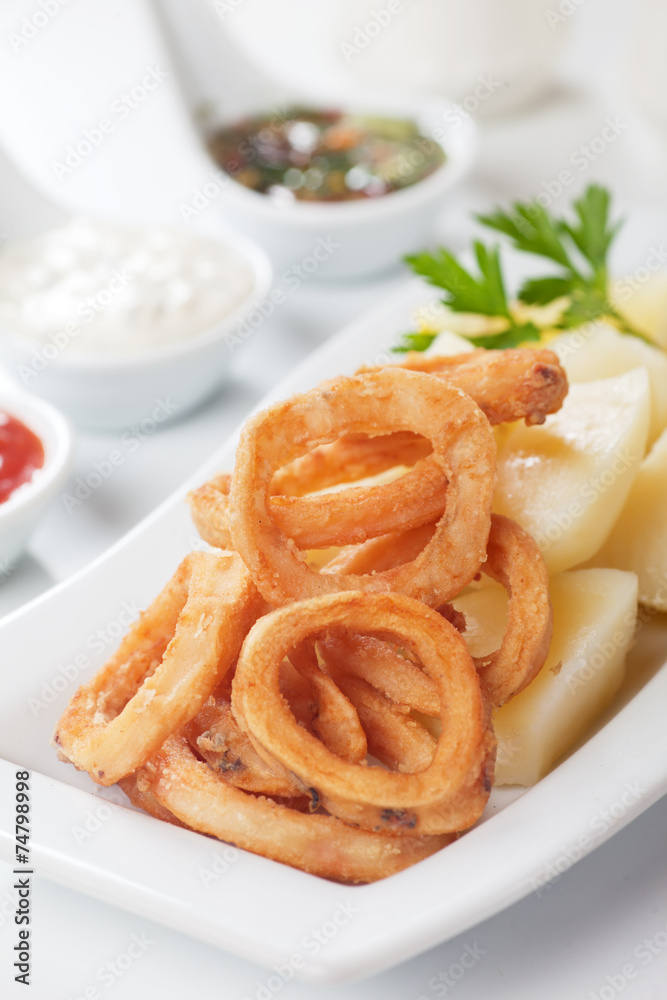 Squid rings with boiled potato