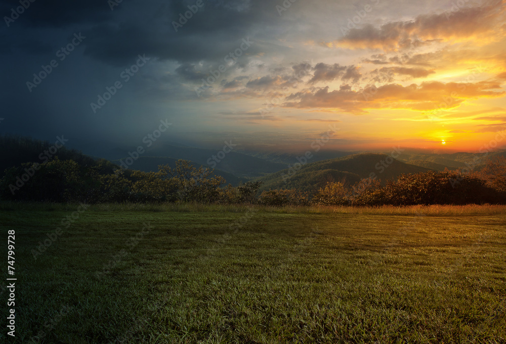 Fototapeta premium Rain and sunset