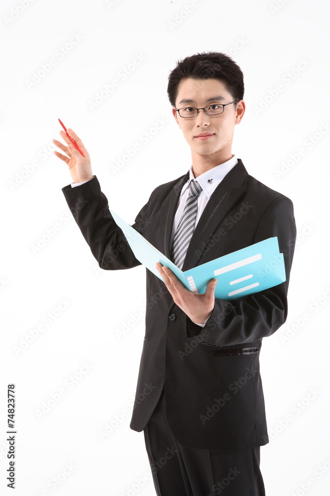 서류를 들고 있는 비즈니스맨 서류를 들고 있는 비즈니스맨