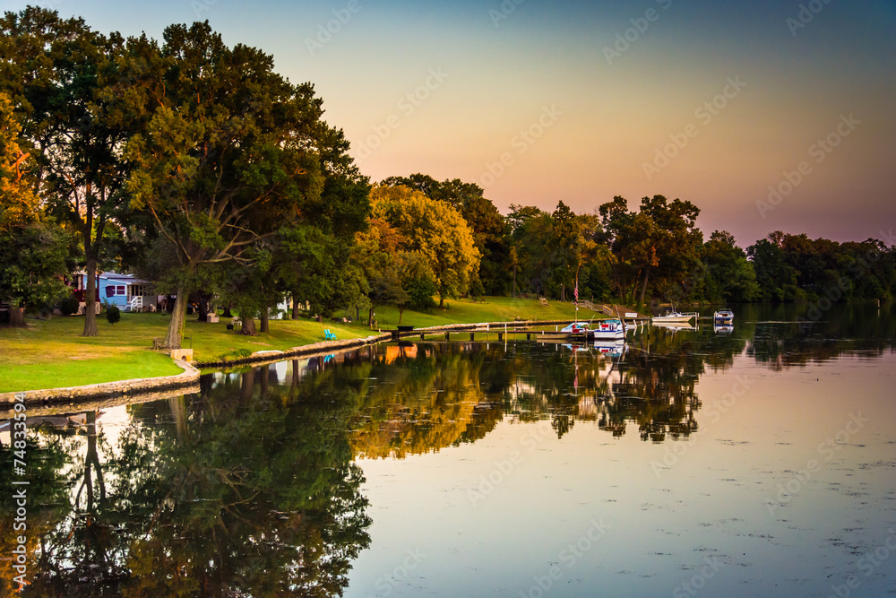 Fototapeta premium Middle River, in Essex, Maryland.