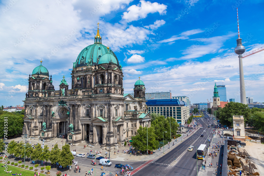 Naklejka premium View of Berlin Cathedral