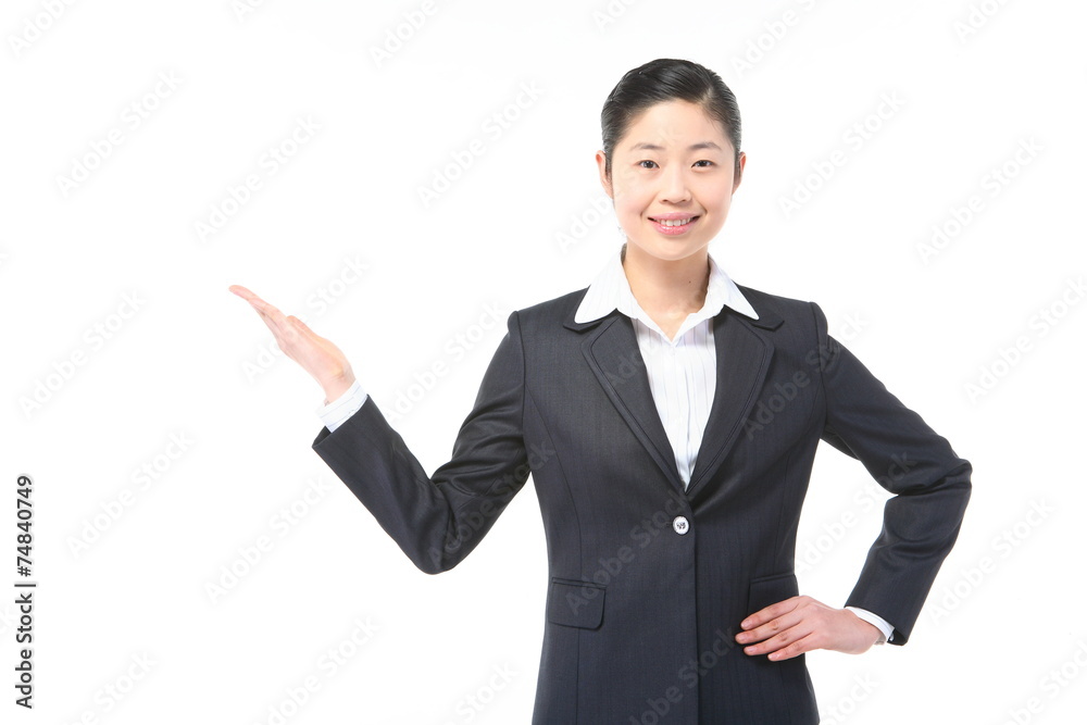 서서 제스처를 취하는 아시안 비즈니스 우먼 서서 제스처를 취하는 아시안 비즈니스 우먼