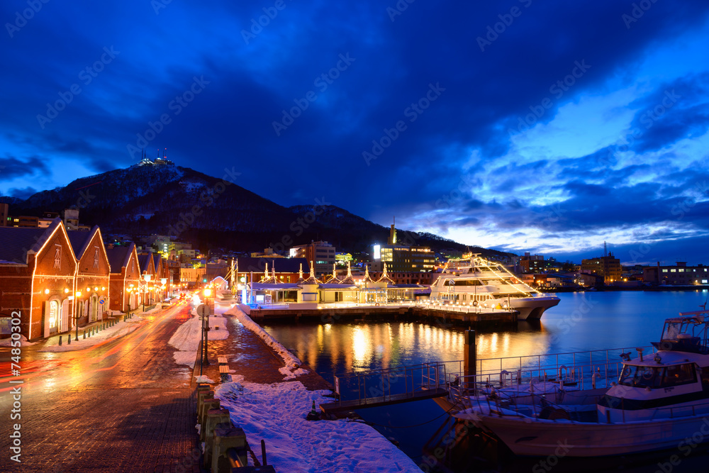 Fototapeta premium Kanemori Red Brick Warehouse in the twilight in Hakodate, Hokkai