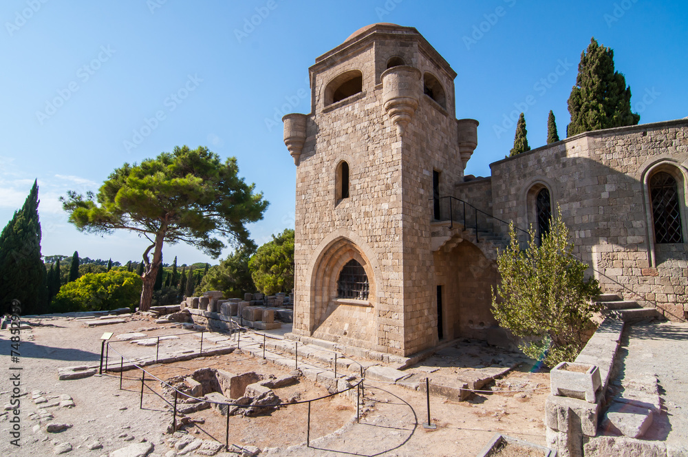 Башня крепости Филеримос на острове Родос Греция