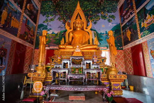 Excursion to the temple of Wat Plai Laem on the island Samui