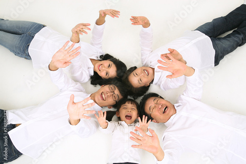 스튜디오 안 3대 가족