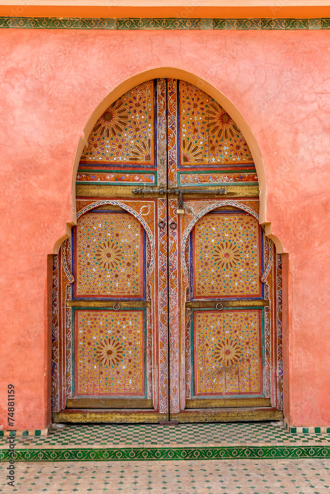 porte en bois peinte , marrakech