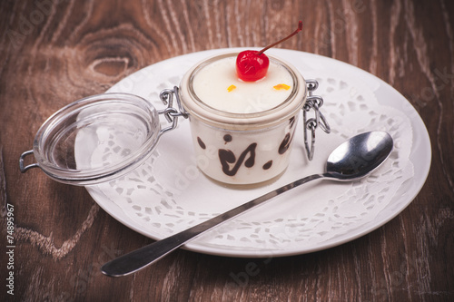 cream and chocolate desert in jar