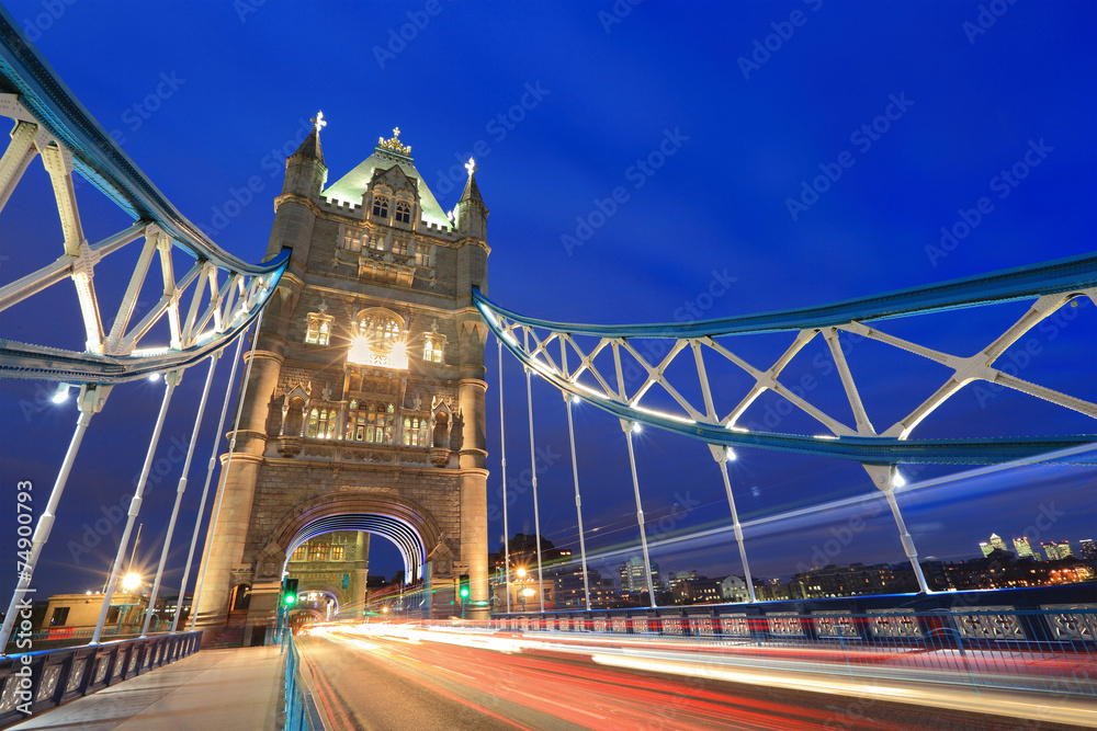 Obraz premium Tower Bridge in London