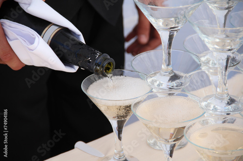 catering - pyramid of champagne glasses