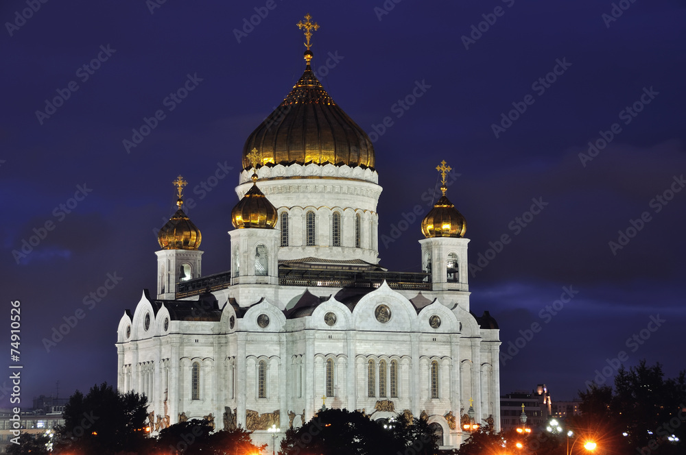 Cathedral of Christ the Savior, Moscow at night