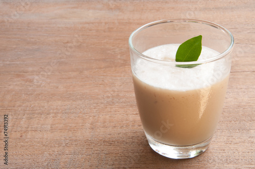 tea cocktail on table, close-up