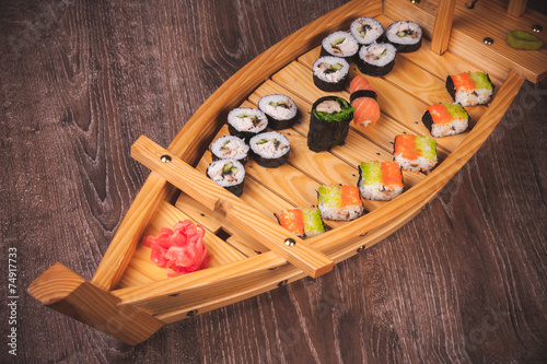 sushi roll and nigiri boat set