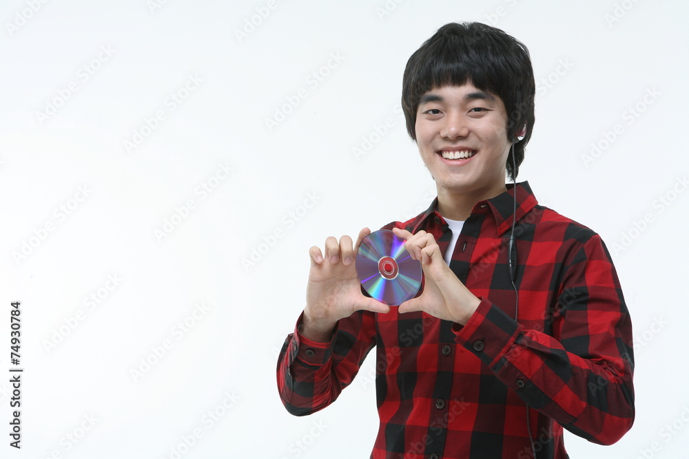 공부하는 남자 대학생 공부하는 남자 대학생