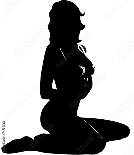 femme dans la pénombre