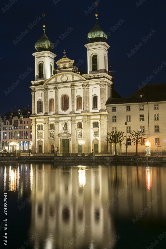 Jesuitenkirche by night, Luzern, Schweiz