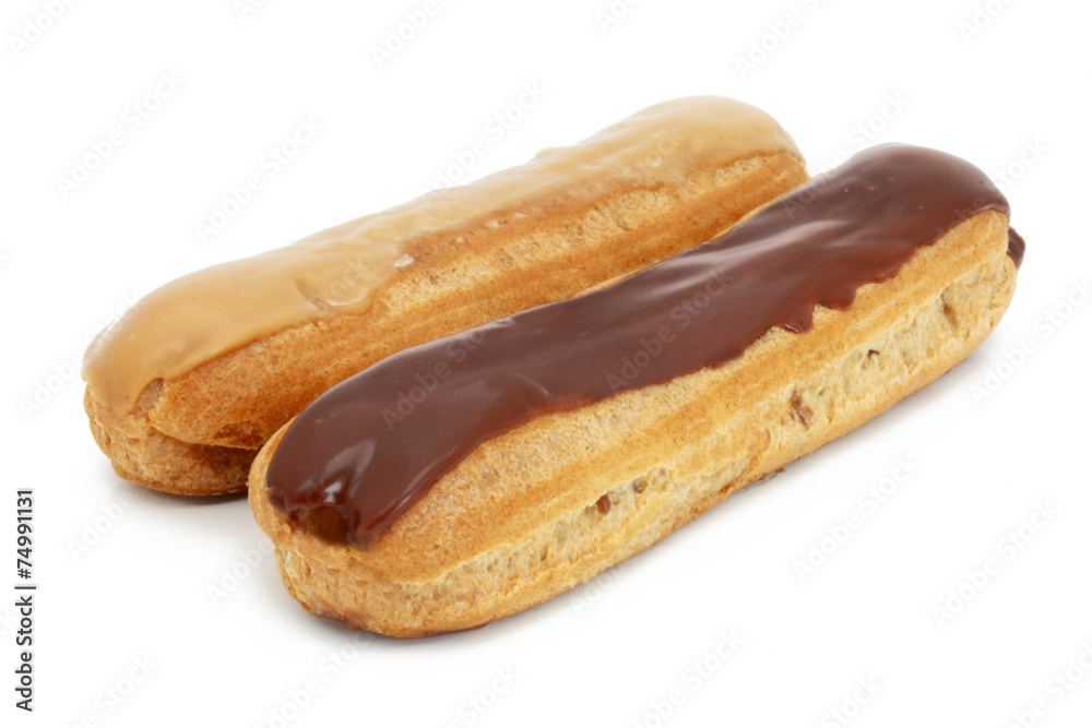 Éclair chocolat ou café