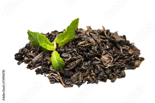 Green tea with mint leaf