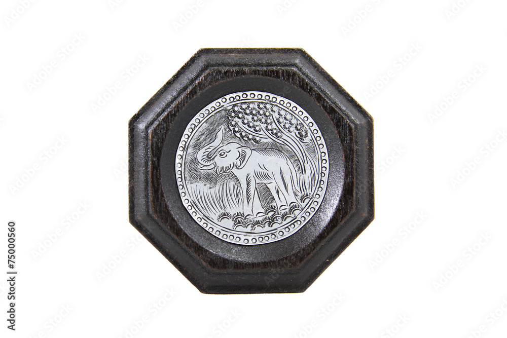 Φωτογραφία A unique saucer  with elephant design