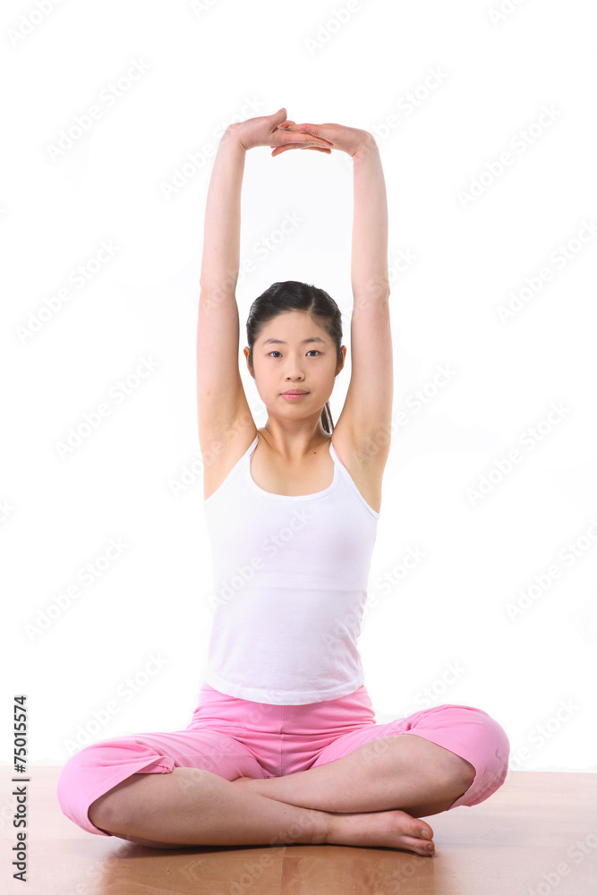 요가 하는 젊은 동양 여성 요가 하는 젊은 동양 여성