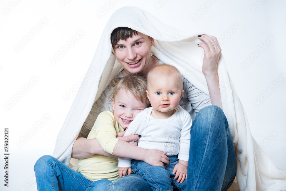 Glückliche Mutter mit Kindern Glückliche Mutter mit Kindern