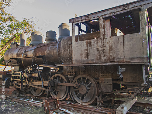 Wallpaper Mural Old locomotive from Havana Torontodigital.ca