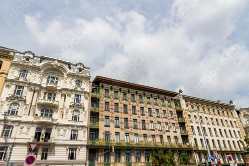 Tableau sur toile Österreich, Wien, Wienzeilenhäuser