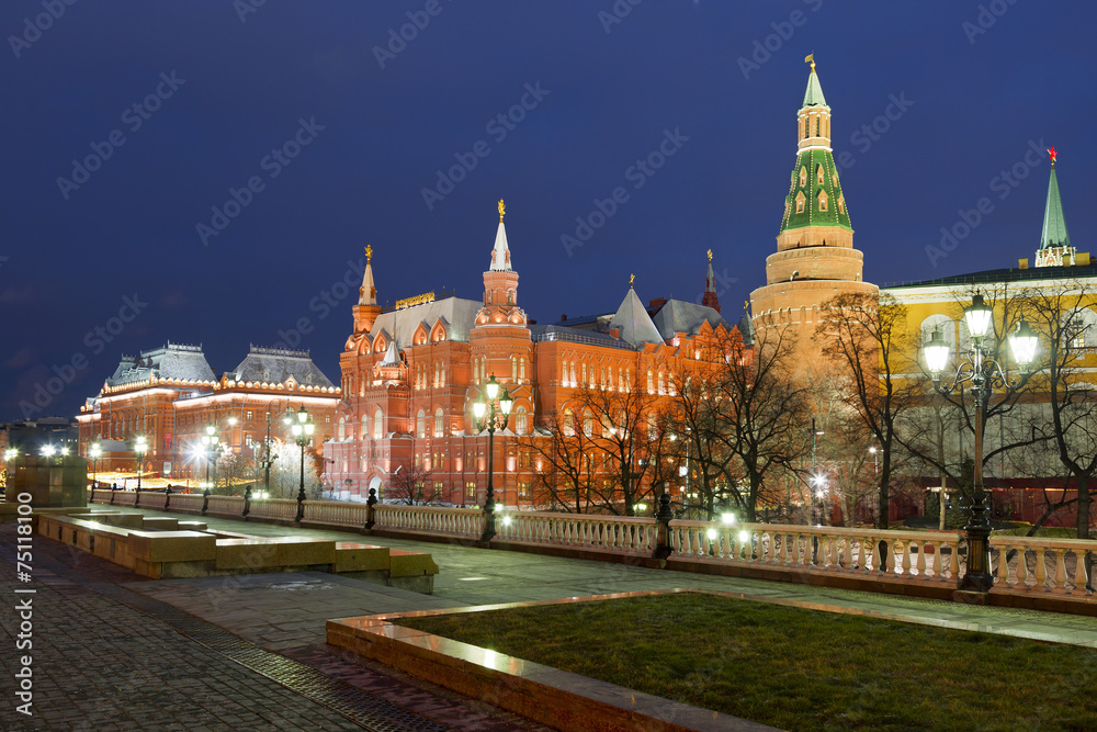 Fototapeta premium The State Historical Museum of Russia at night. Moscow