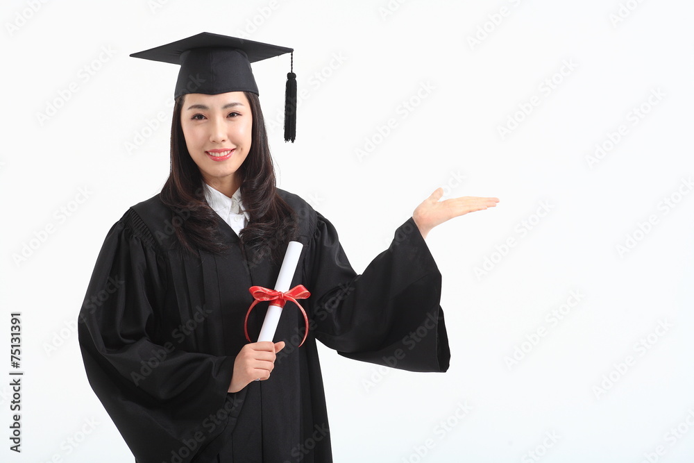 스튜디오 안의 남자 여자 졸업생 스튜디오 안의 남자 여자 졸업생