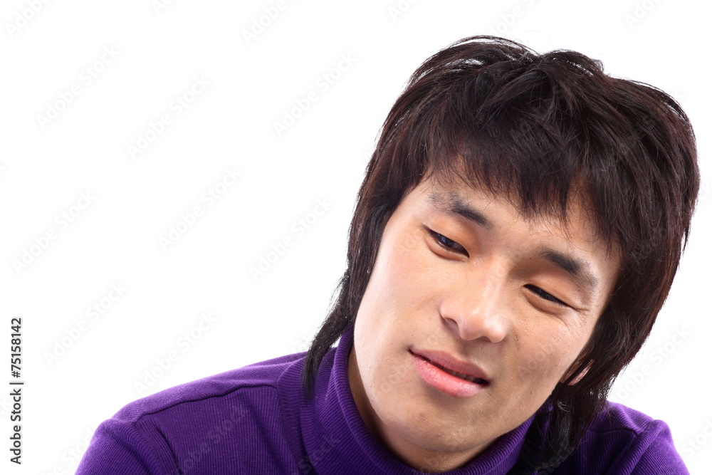 20대 청년 얼굴 클로즈 업 20대 청년 얼굴 클로즈 업
